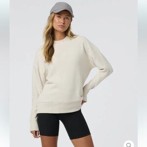 NWT! VUORI SEDONA WEEKENDER CREW in BONE